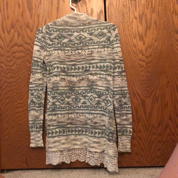 Cardigan - Picture 2 of 4
